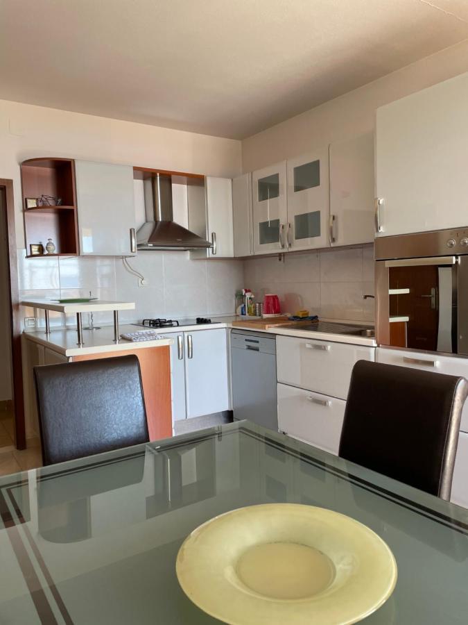Apartment Iva Podstrana Esterno foto